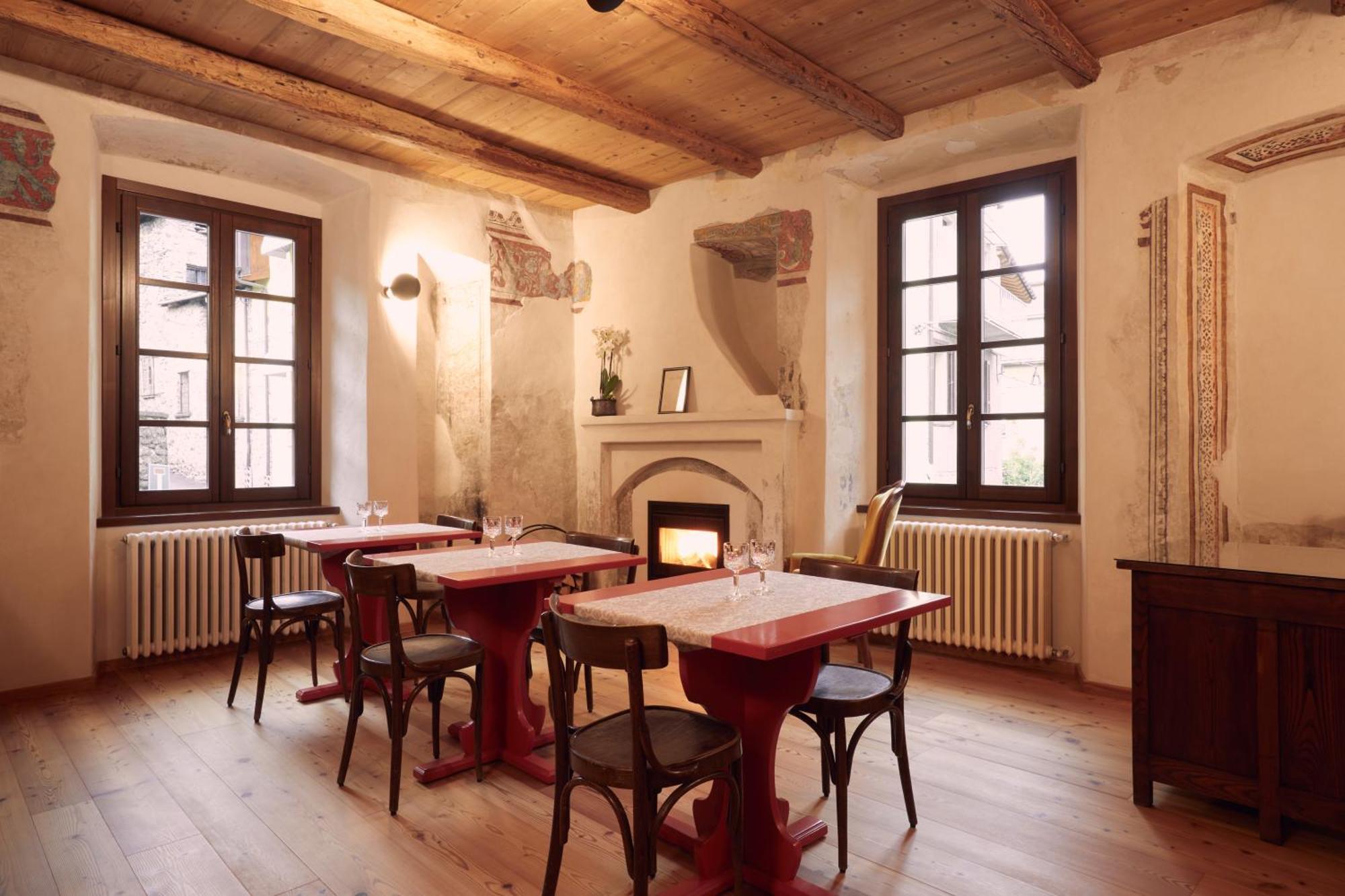 Bed and Breakfast Le Corti Dei Sassi Berbenno di Valtellina Esterno foto