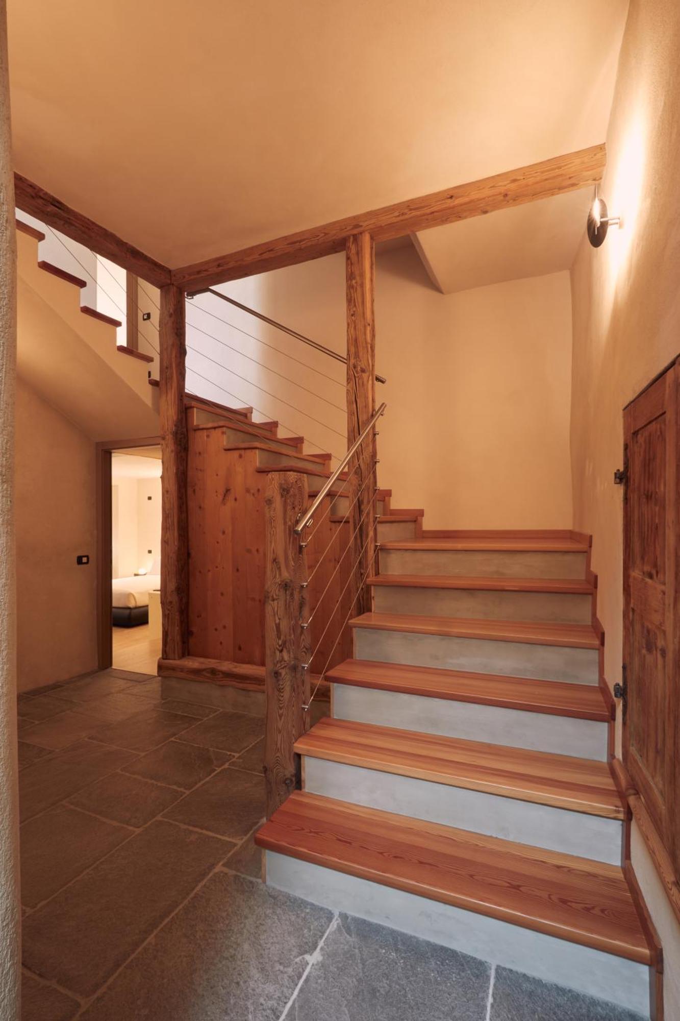 Bed and Breakfast Le Corti Dei Sassi Berbenno di Valtellina Esterno foto