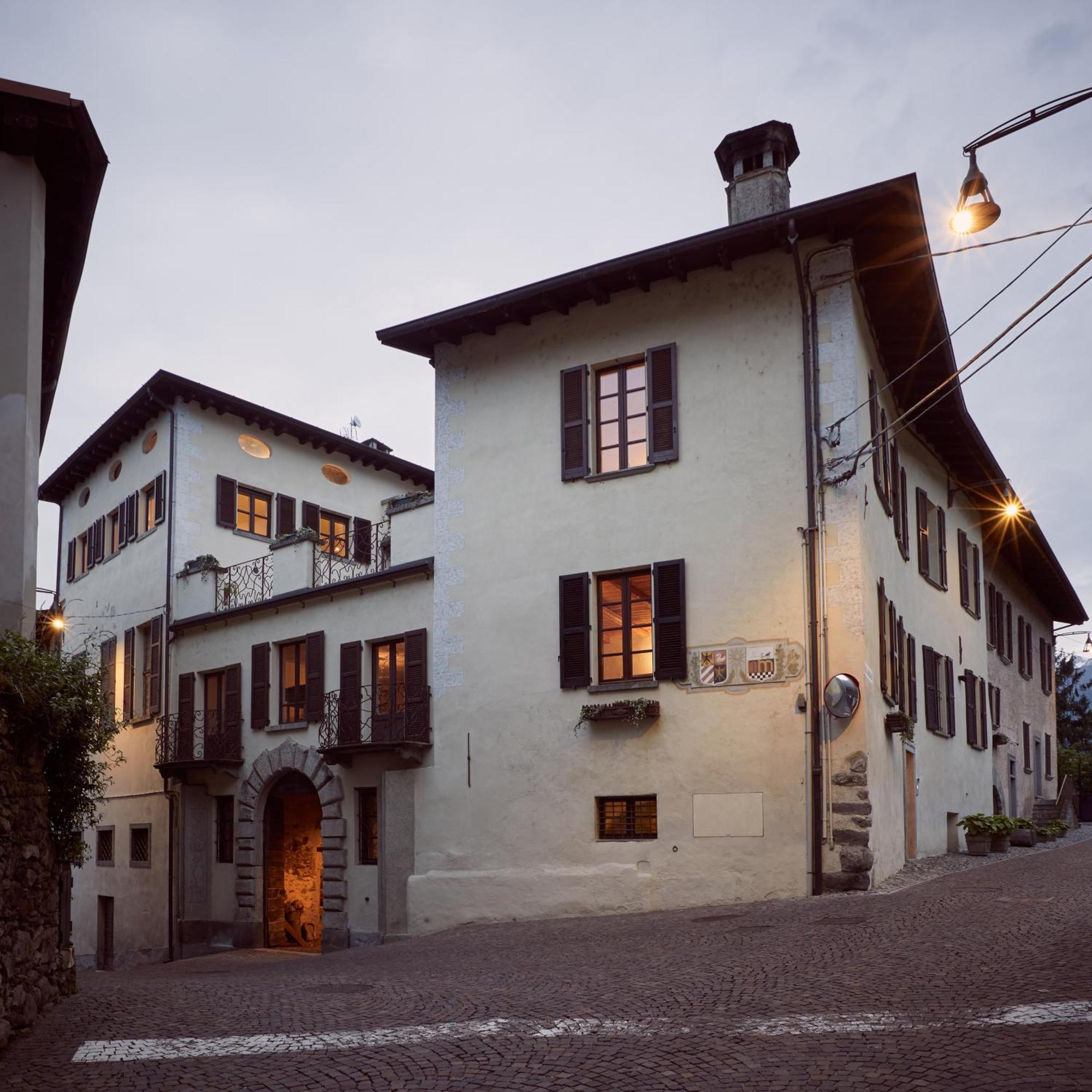 Bed and Breakfast Le Corti Dei Sassi Berbenno di Valtellina Esterno foto